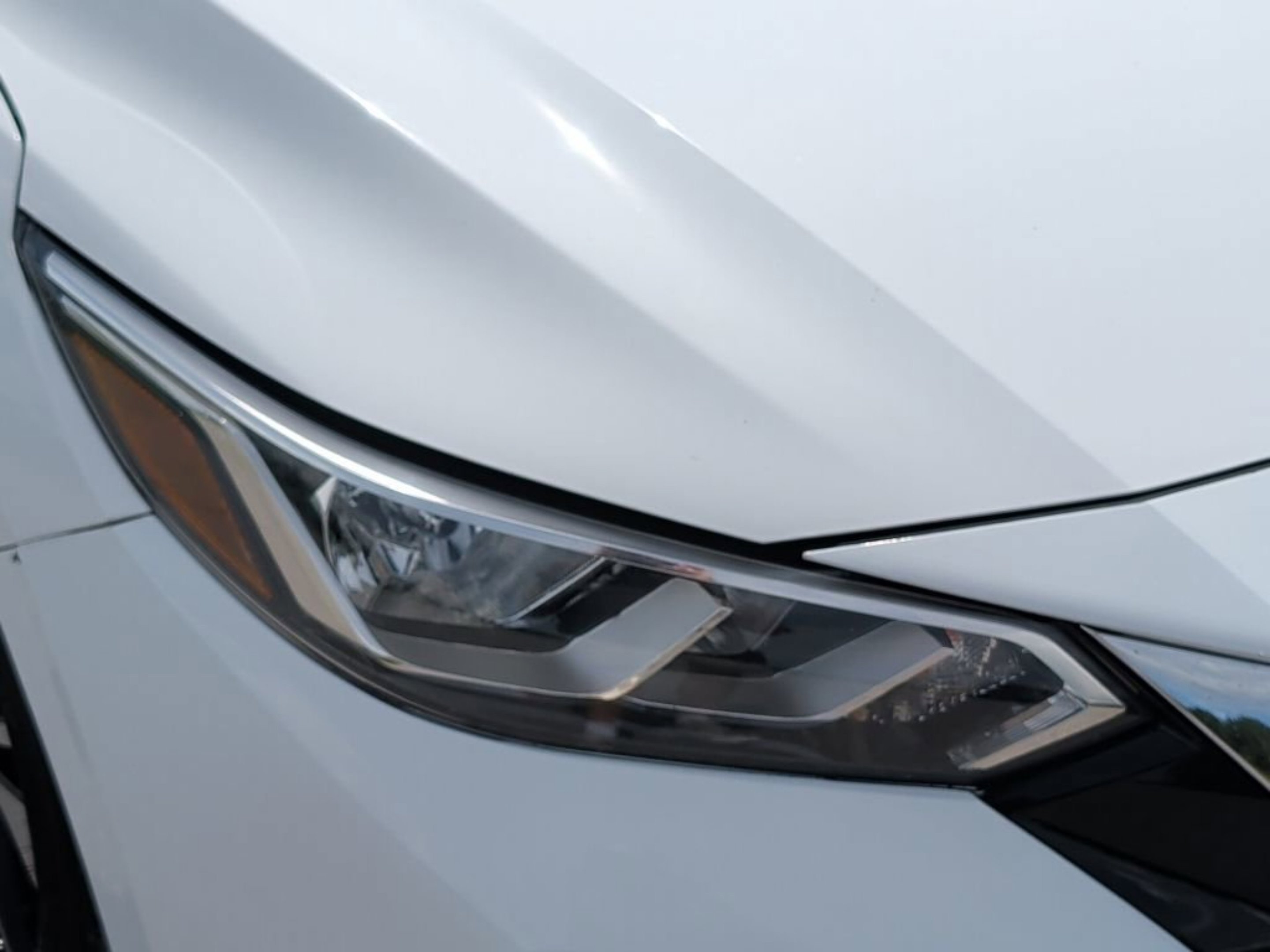 Used 2020 Fresh Powder Nissan SV image 14