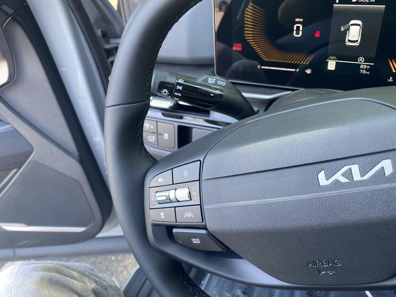 New 2026 Wolf Gray Kia EX image 31