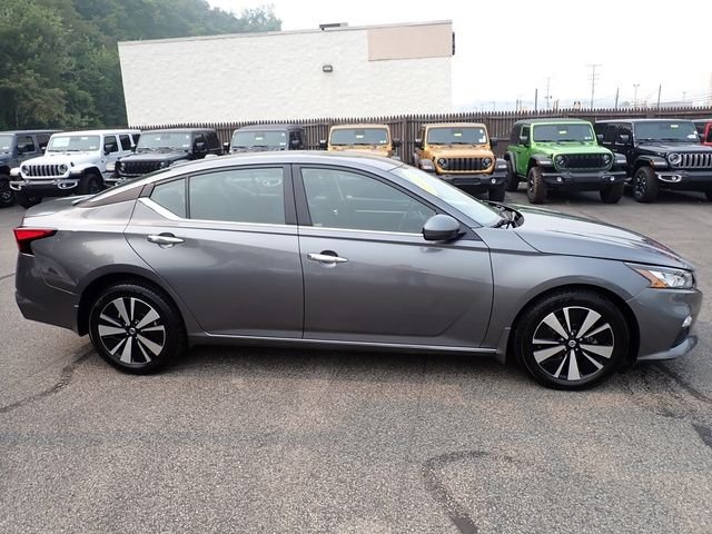 Used 2021 Gray Nissan 2.5 SV image 8