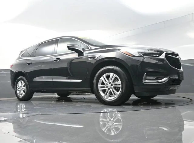 Used 2019 Black Buick Essence image 38