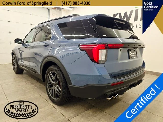 Used 2025 Vapor Blue Ford ST image 4