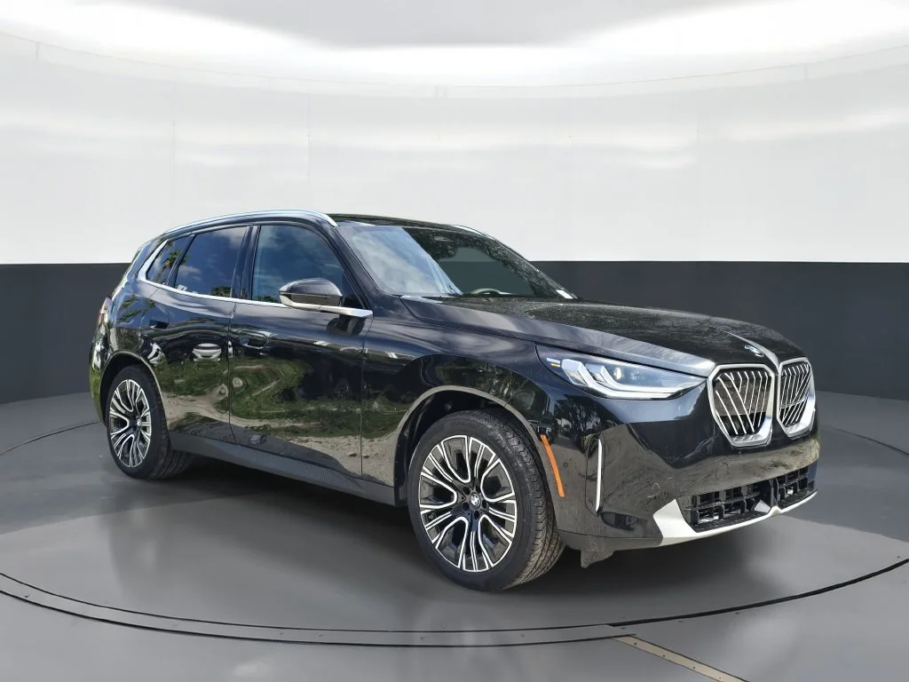 New 2026 Black Sapphire Metallic BMW 30 xDrive image 2