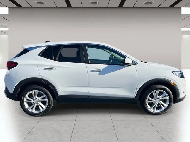 Used 2023 White Buick Preferred image 2