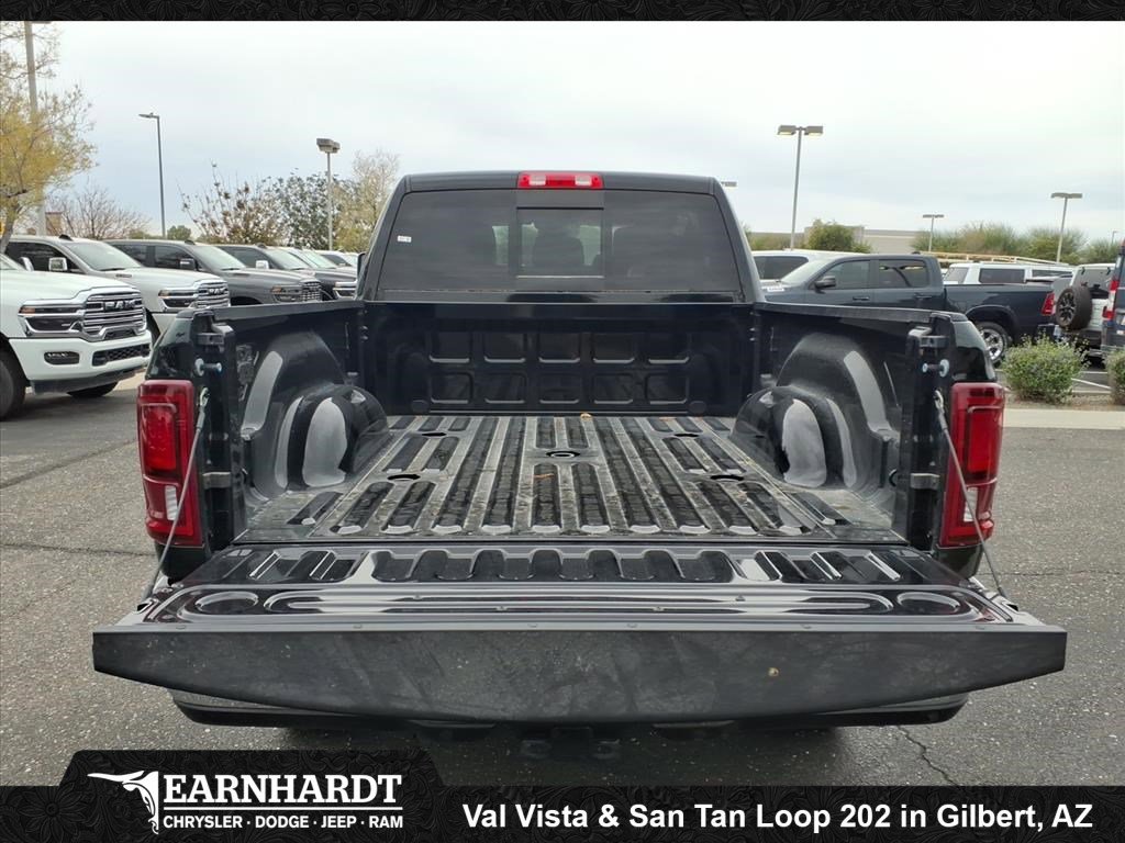 New 2026 Diamond Black Crystal Pearl-Coat Exterior Paint RAM Laramie image 5