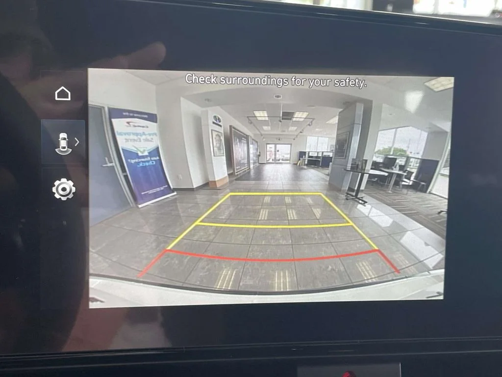New 2026 White Hyundai Base image 27