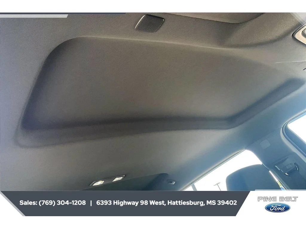 Used 2022 Onyx Black GMC Elevation image 17