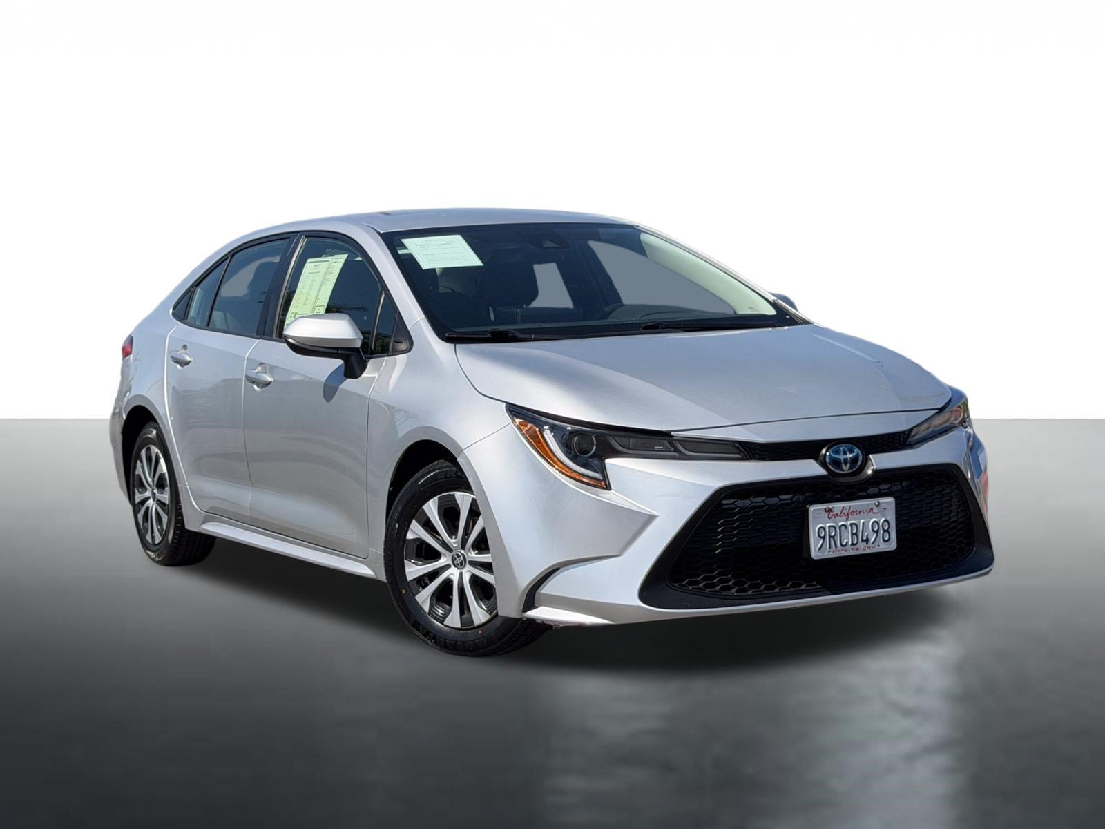 Used 2022 Toyota Corolla LE with VIN JTDEAMDE4NJ035853 for sale in Covina, CA
