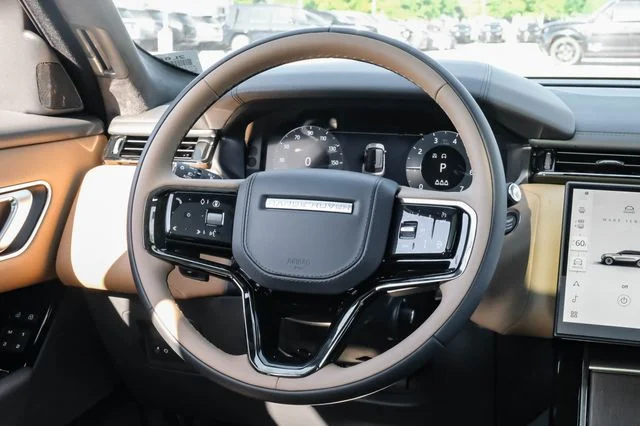 New 2026 Santorini Black Metallic Land Rover Autobiography image 18