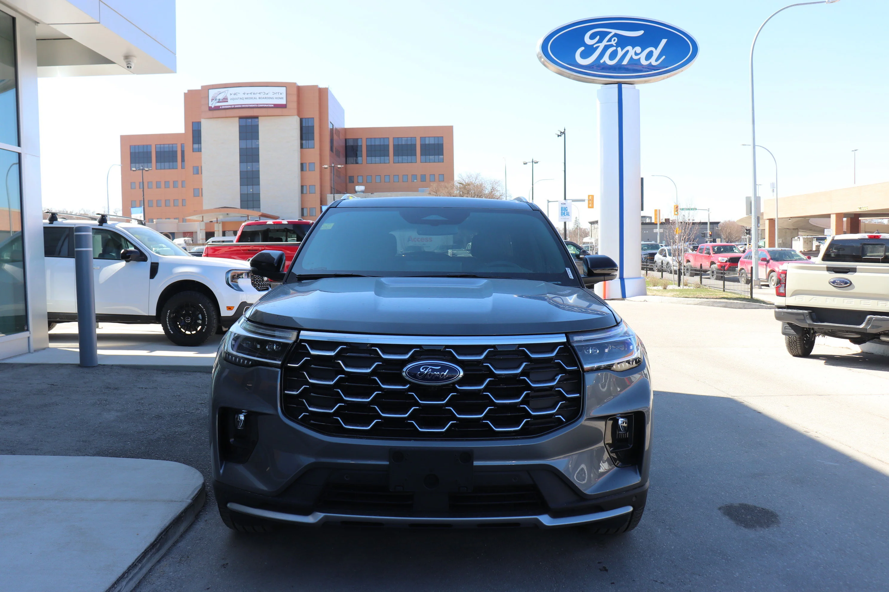 New 2026 CARBONIZED GREY METALLIC Ford Platinum image 2