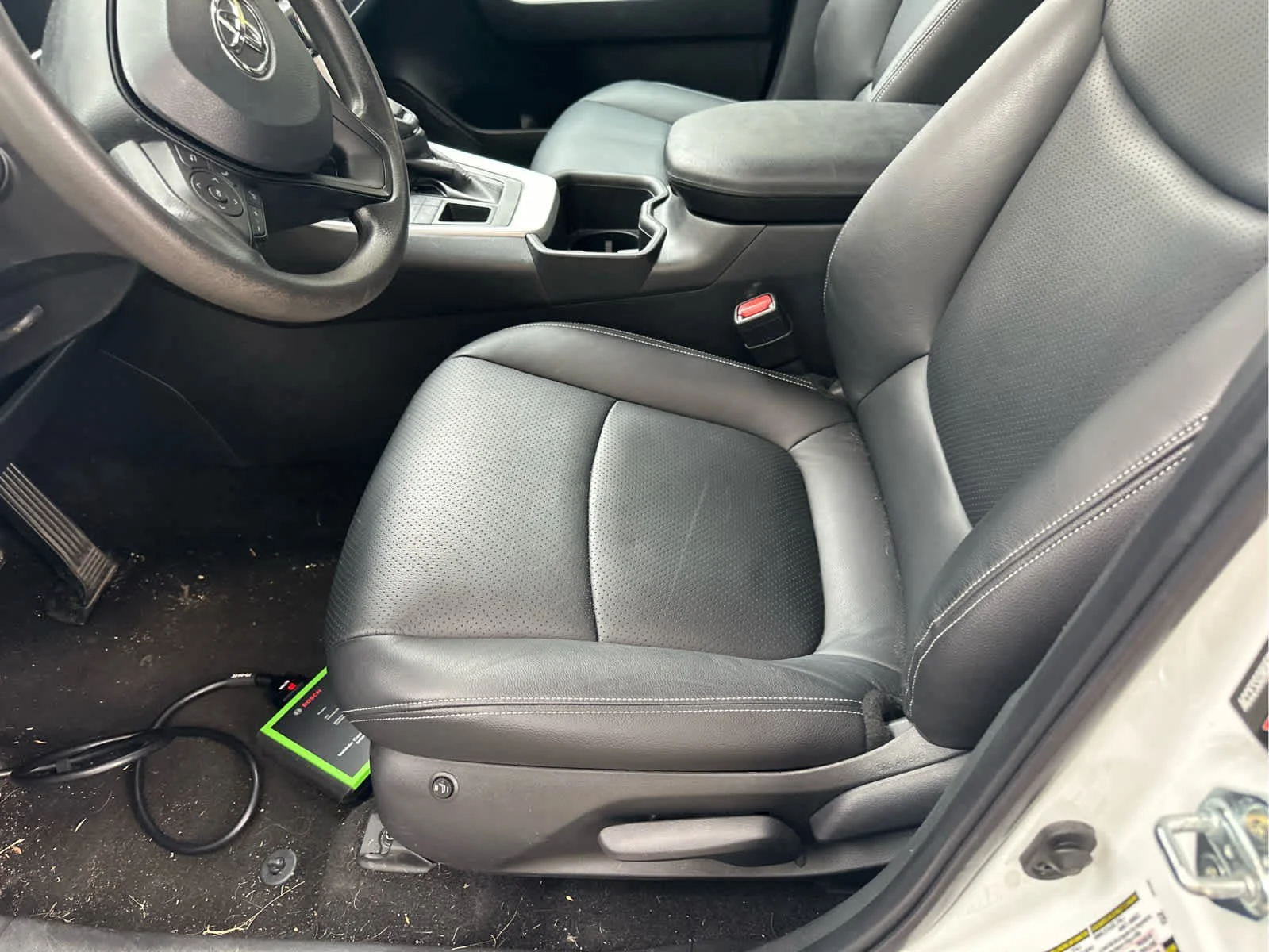 Used 2024 Ice Cap Toyota LE image 5