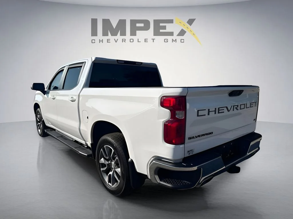 Used 2024 White Chevrolet LT image 2