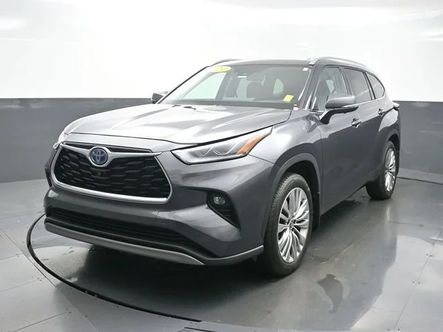 2024 Toyota Highlander Hybrid Platinum