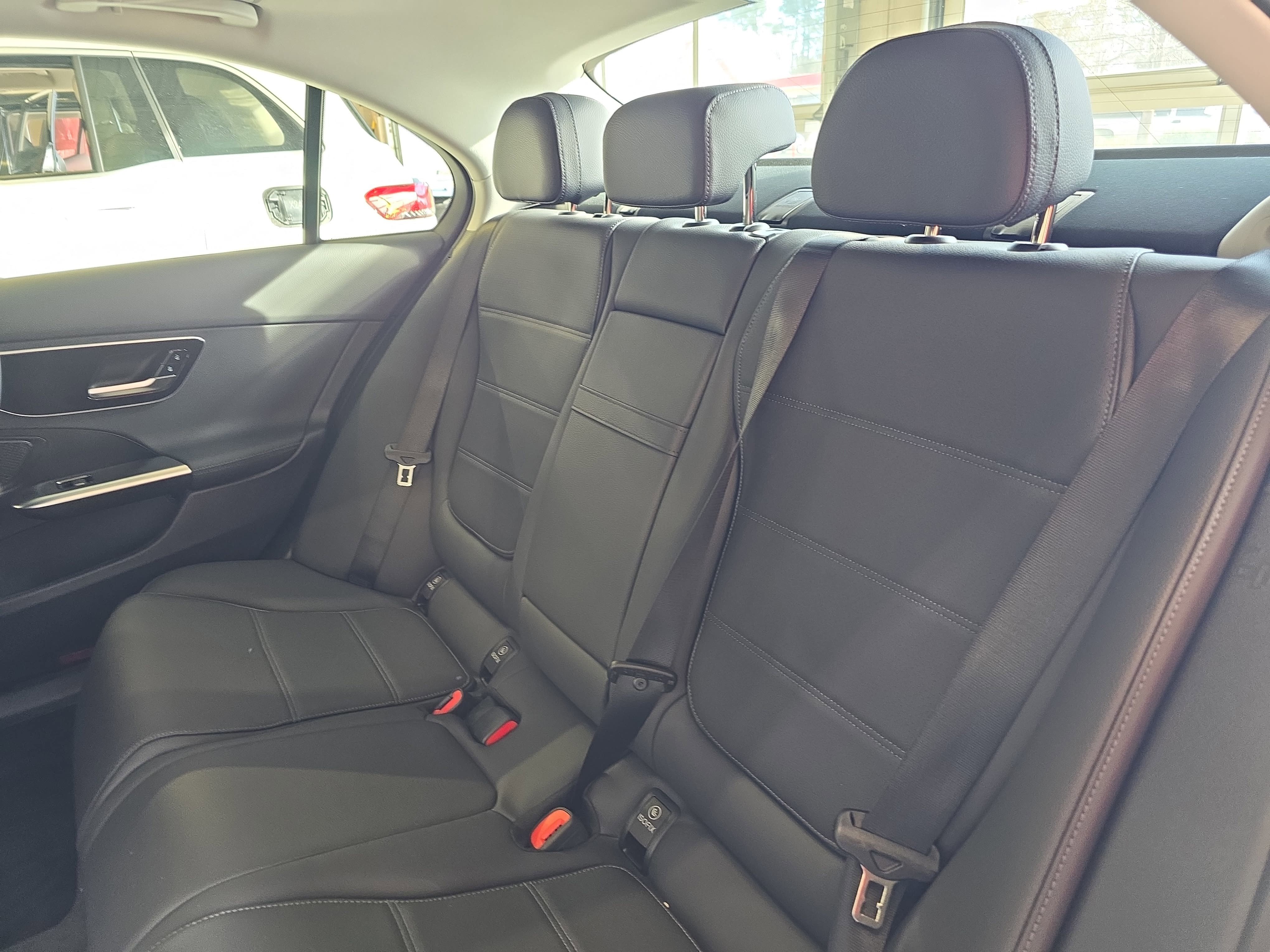 New 2026 Cirrus Silver Metallic Mercedes-Benz C300 image 14