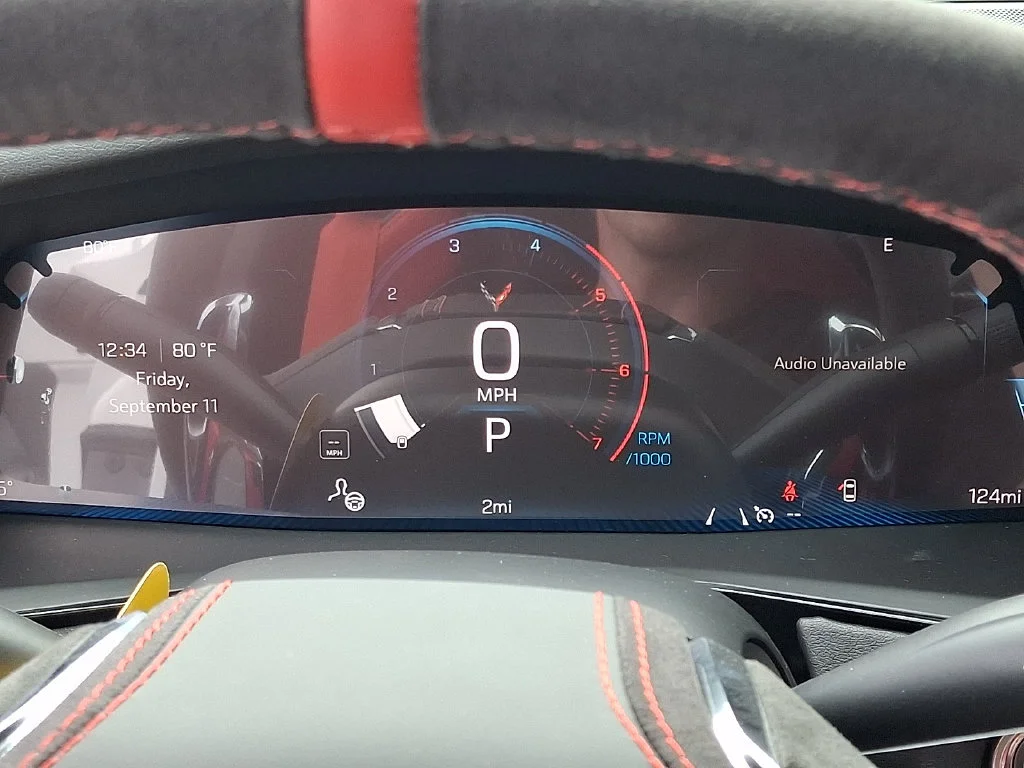 New 2027 Arctic White Chevrolet 2LT image 18