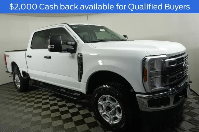 New 2026 Oxford White Ford F-350® XLT image 2