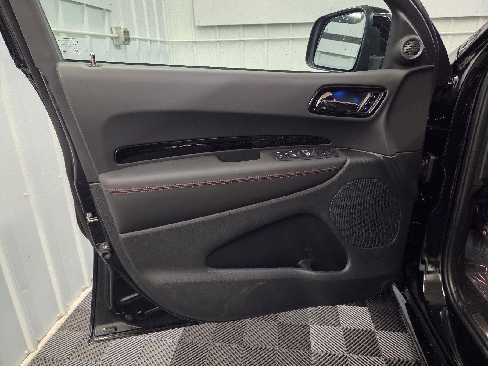 New 2026 Diamond Black Clear-Coat Exterior Paint Dodge GT Plus HEMI V8 image 55