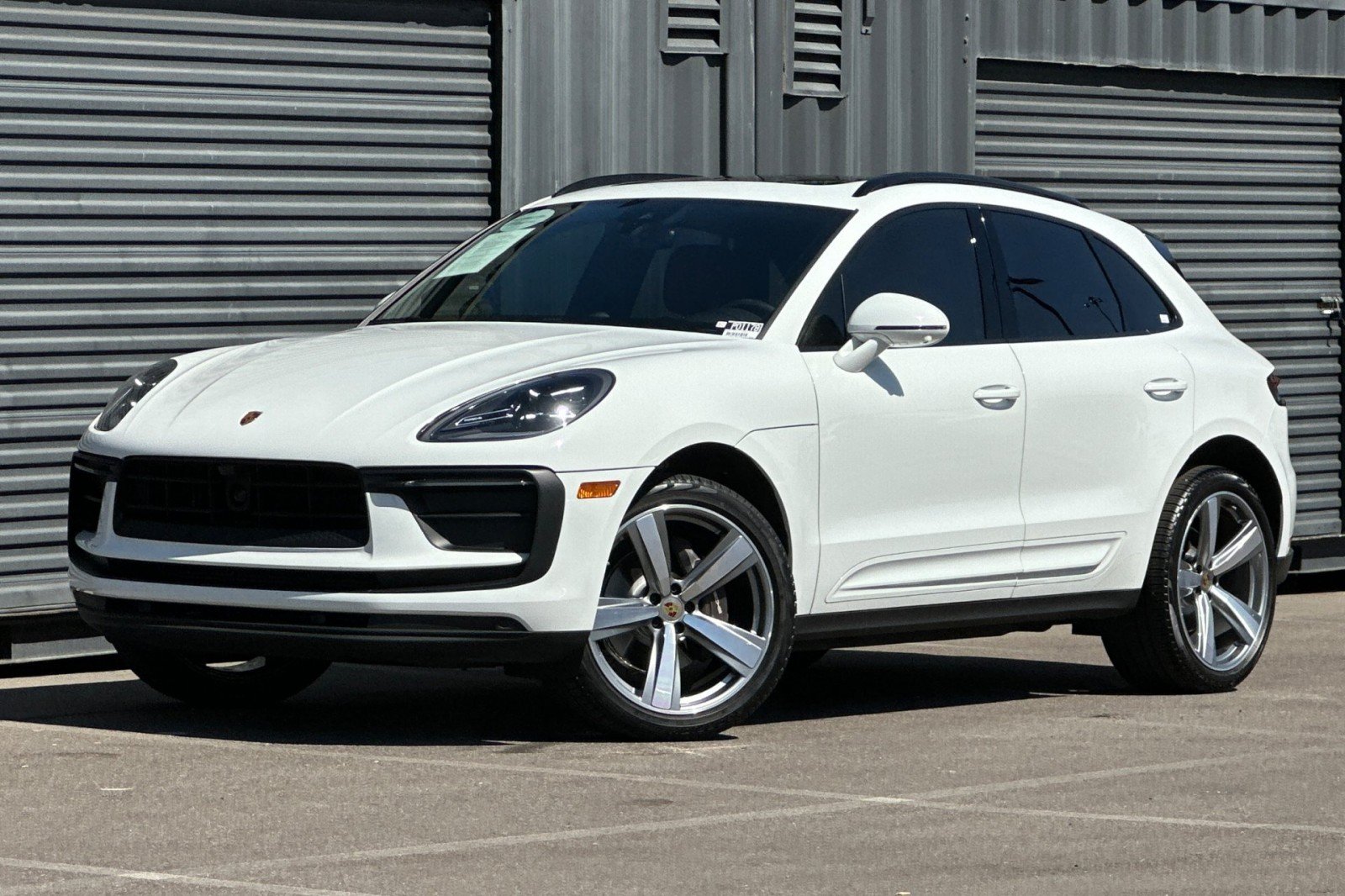 Certified Pre-Owned 2023 Macan