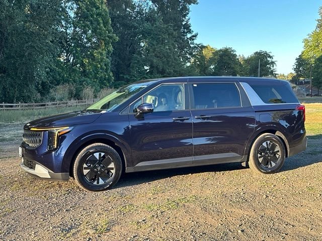 Used 2026 Blue Kia LXS image 4