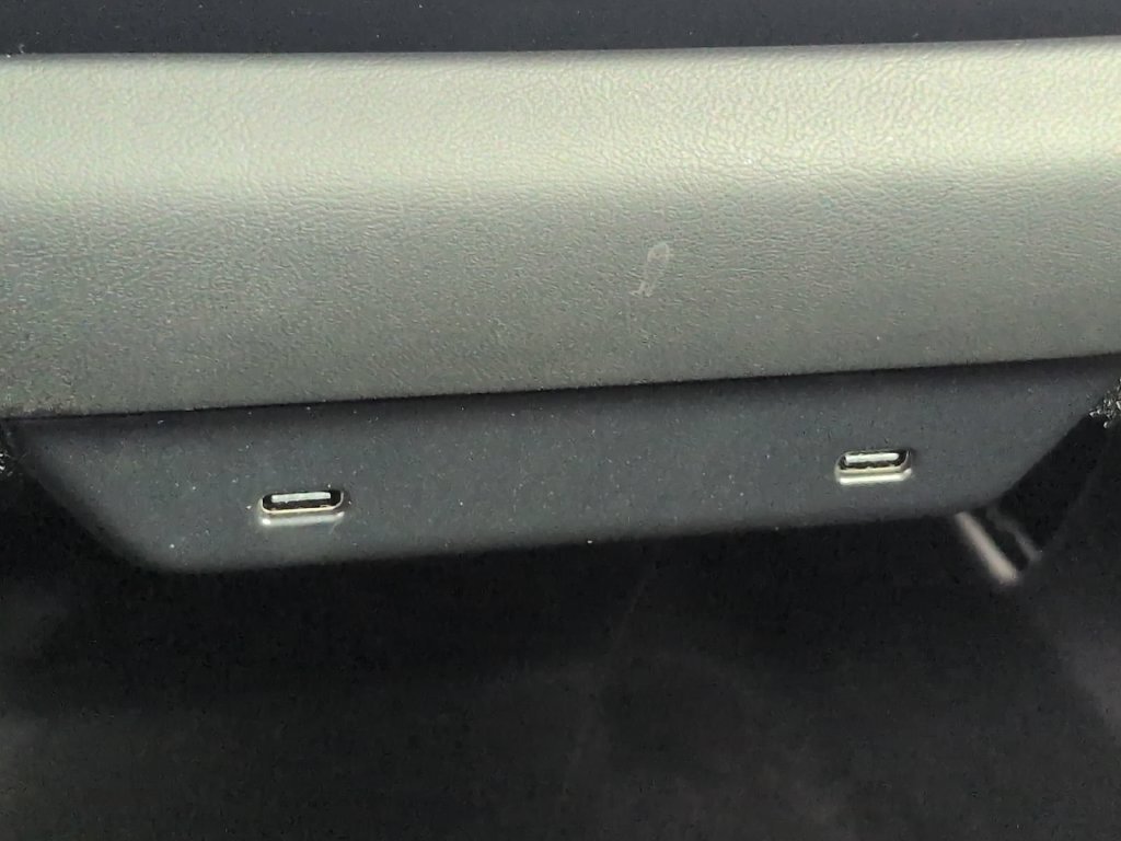 2026 Tesla Model Y Premium - Photo 20