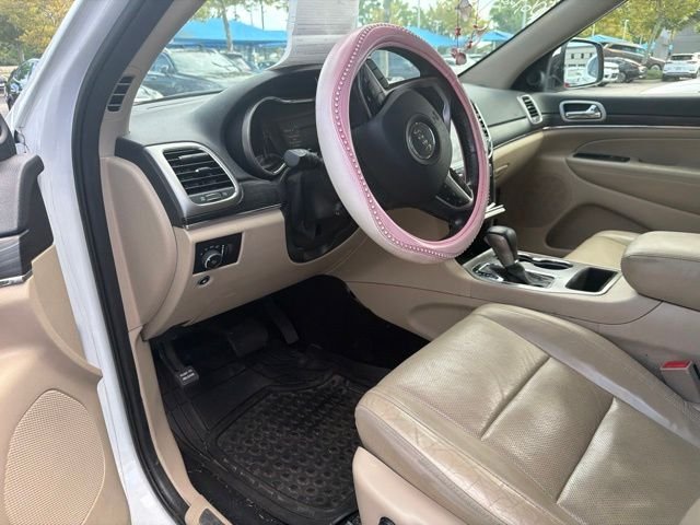 Used 2021 Bright White Clearcoat Jeep Limited image 9