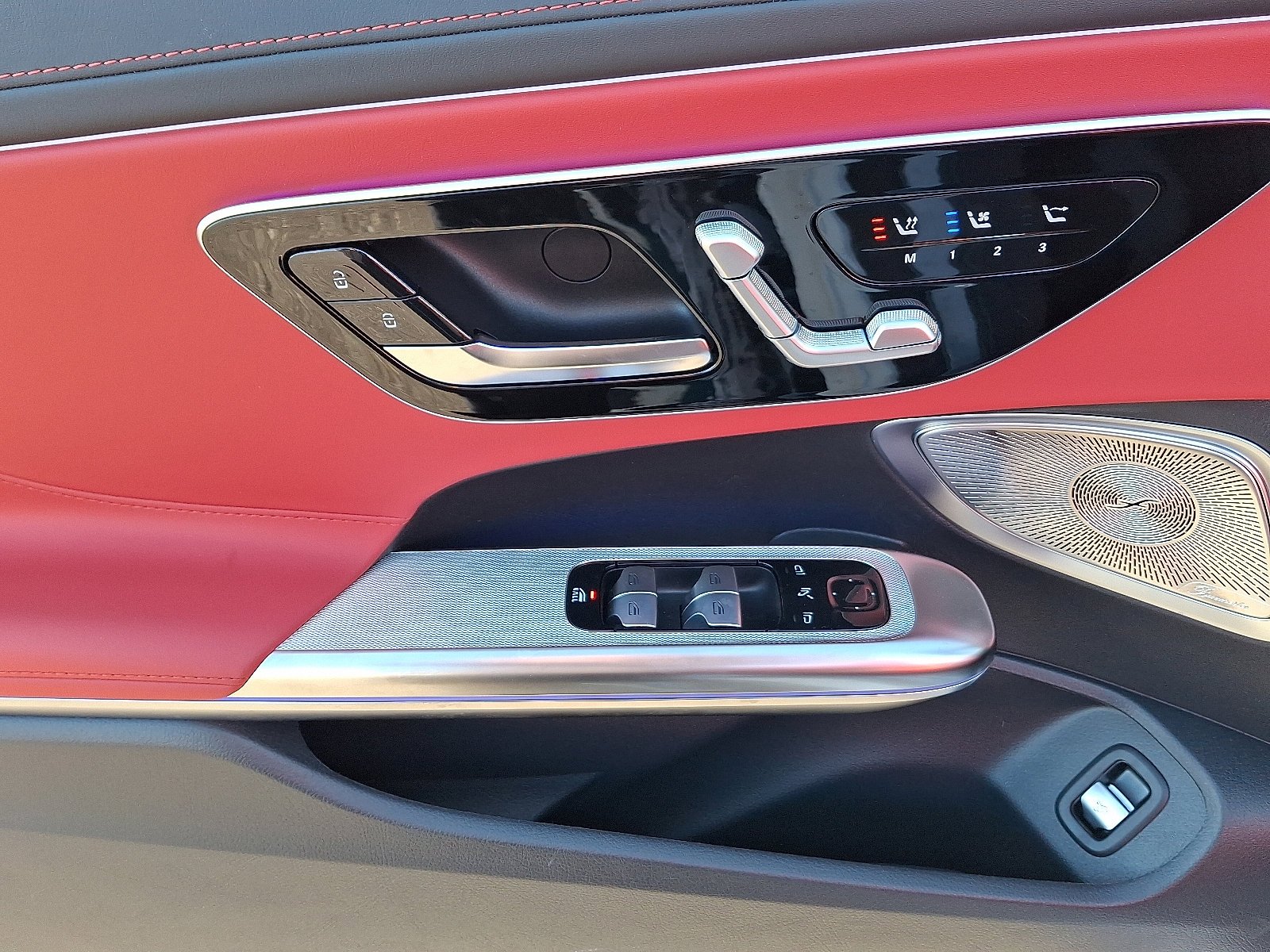 2026 Mercedes-Benz CLE AMG 53 - Photo 7