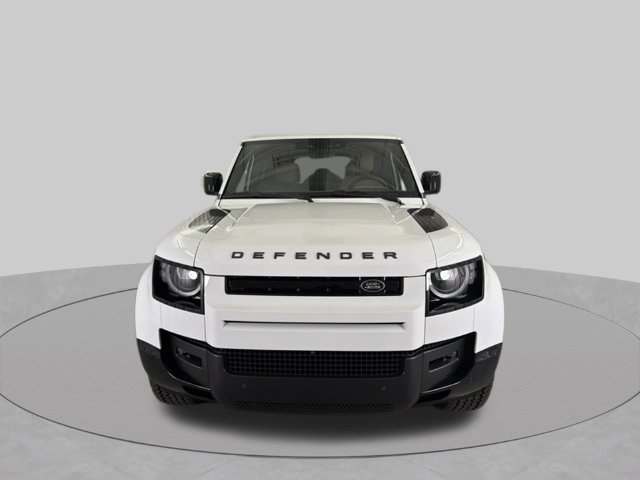 New 2026 Fuji White Land Rover X-Dynamic SE image 2