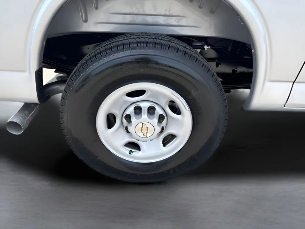 New 2026 Silver Ice Metallic Chevrolet WT image 29