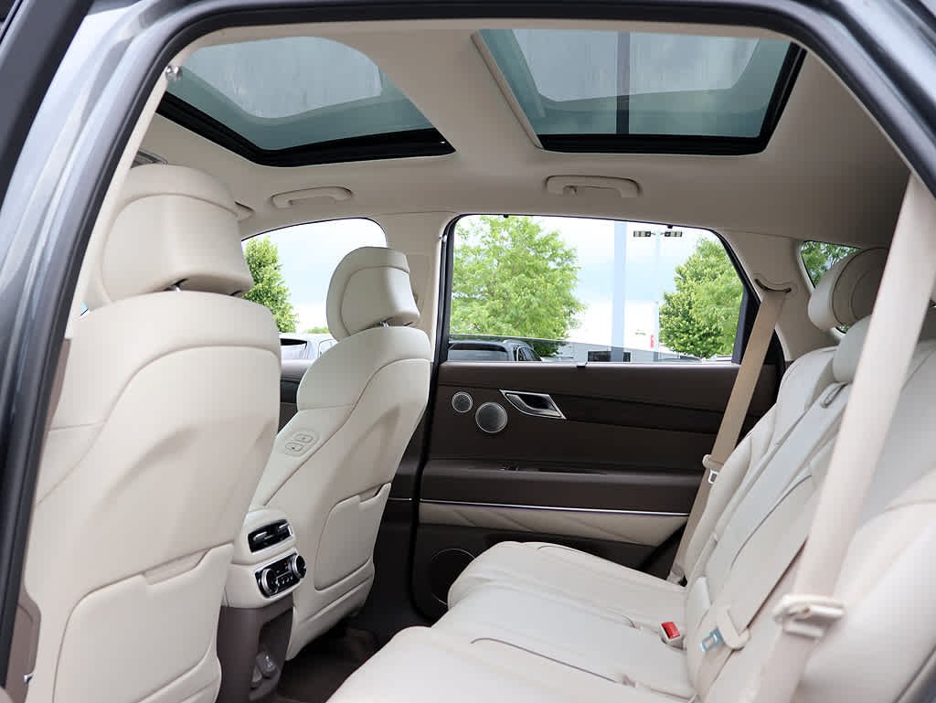 Used 2023 Himalayan Gray Genesis Advanced + image 12
