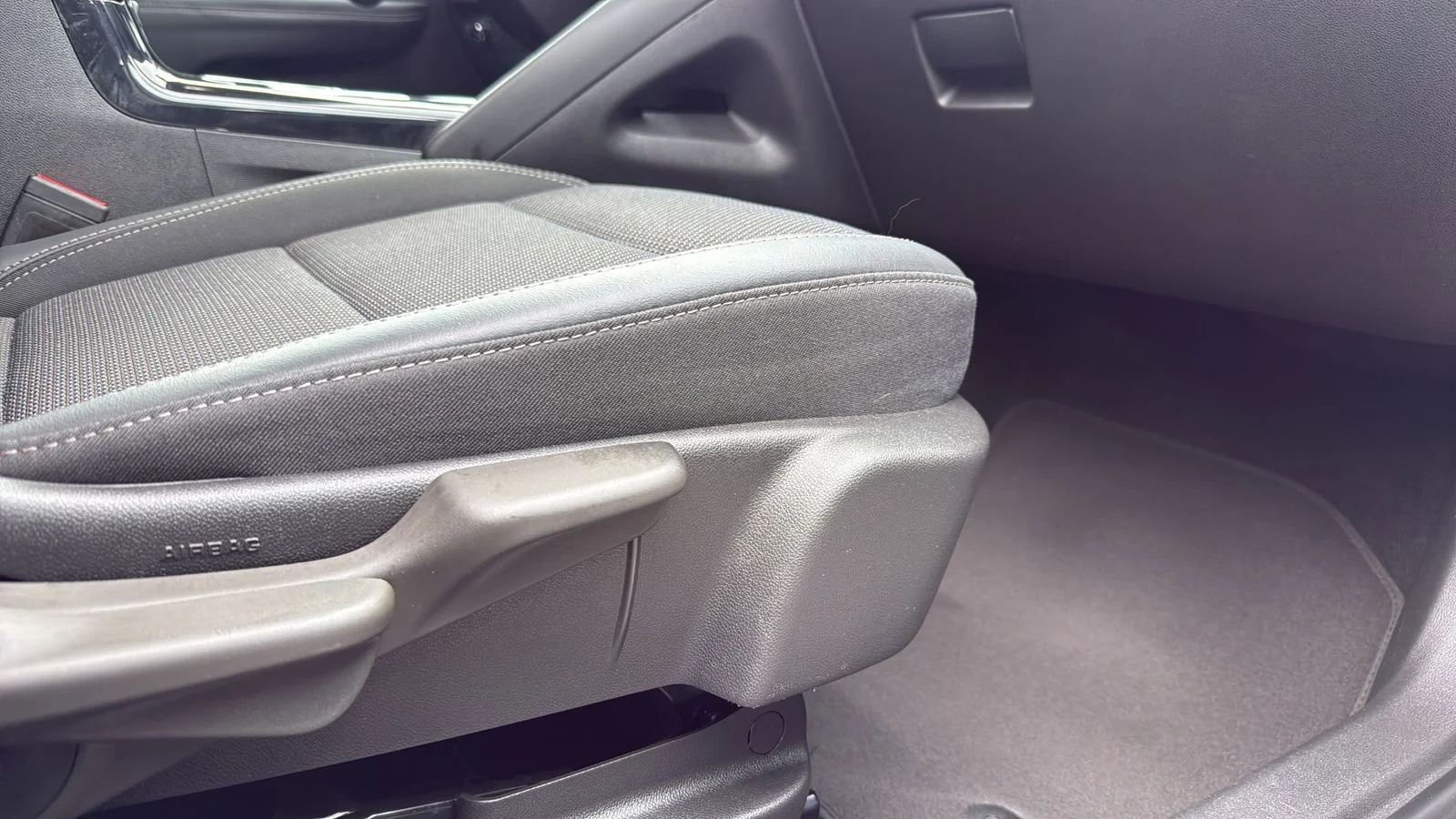 Used 2023 White Buick Preferred image 24