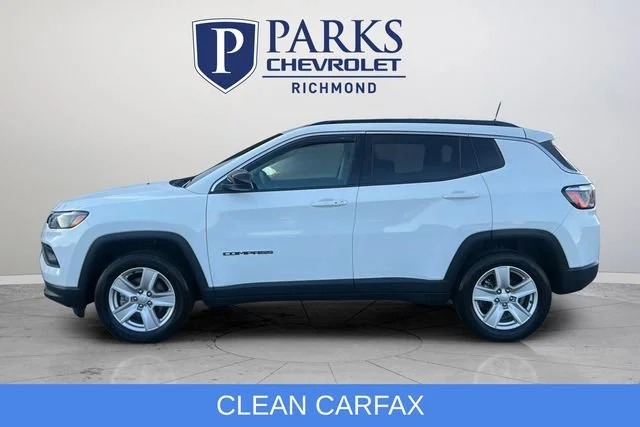 Used 2022 Bright White Clea Jeep Latitude image 5