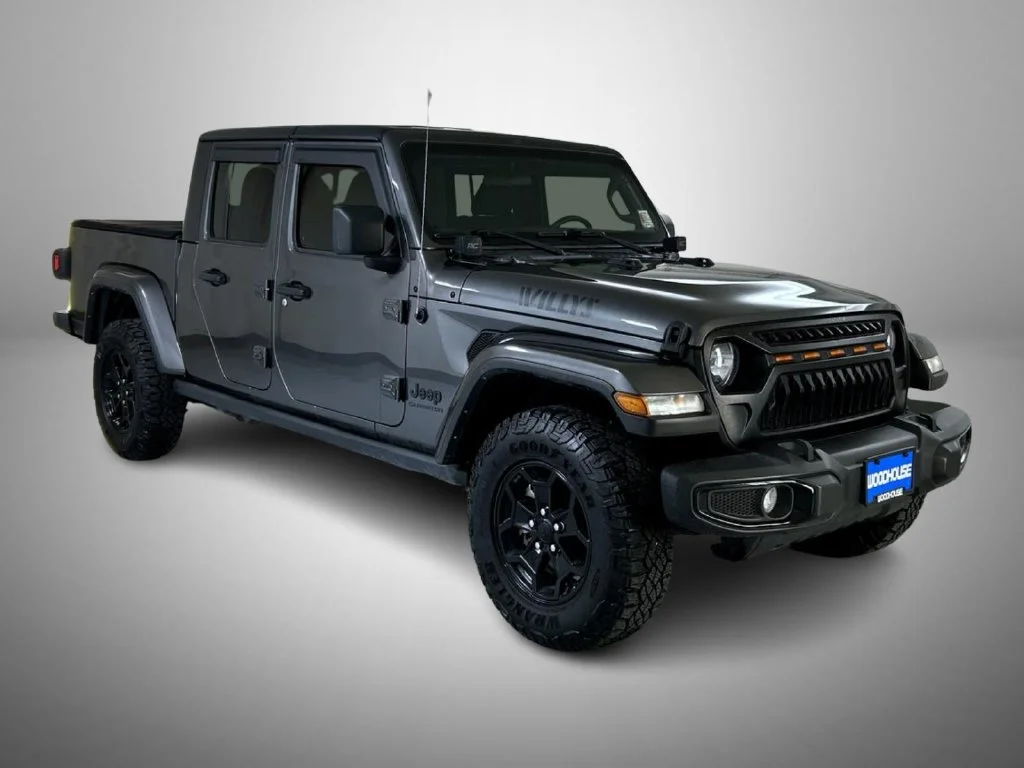 Used 2021 Gray Jeep Willys image 3
