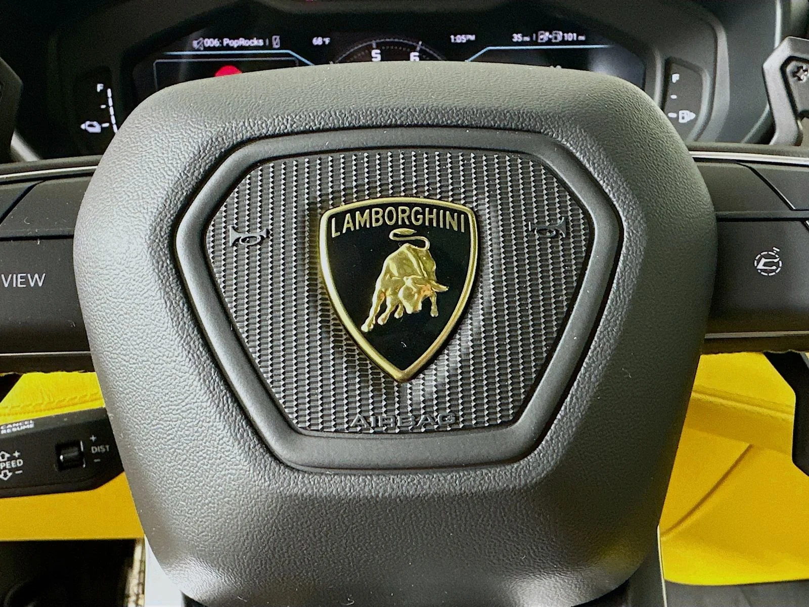 Used 2025 Yellow Lamborghini  image 52