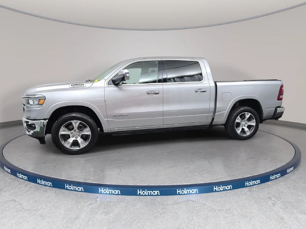 Used 2022 Silver Ram Laramie image 9