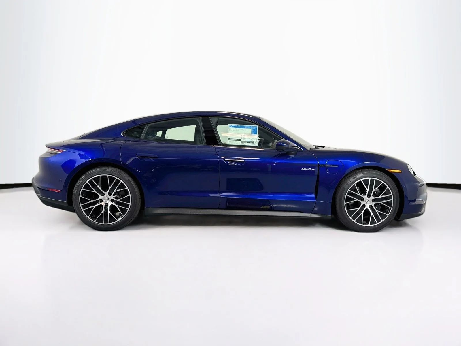 New 2026 Gentian Blue Metallic Porsche  image 8