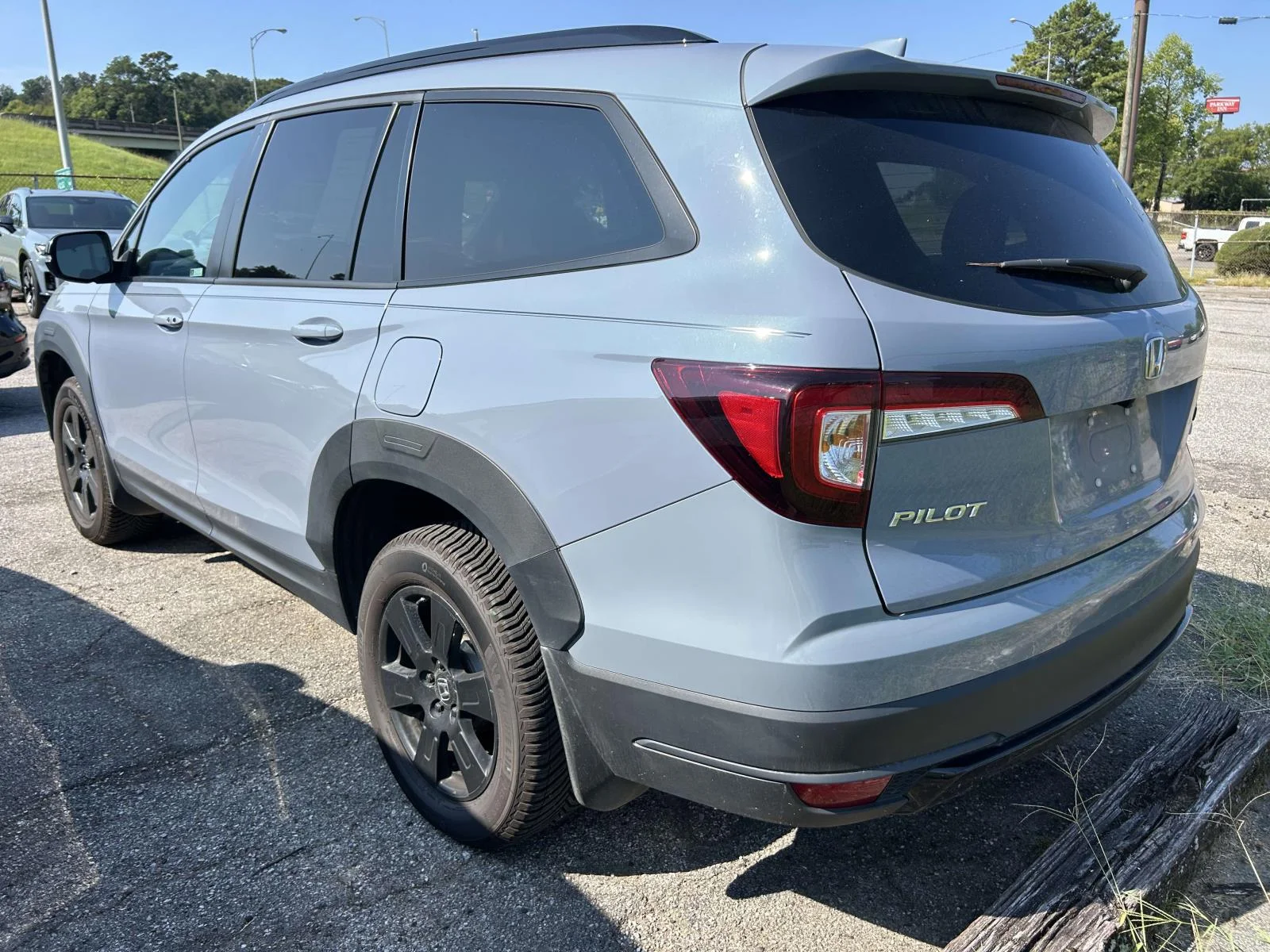 Used 2022 Gray Honda TrailSport image 3