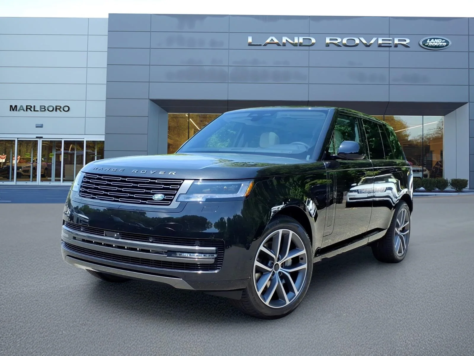 New 2026 Santorini Black Land Rover SE image 1