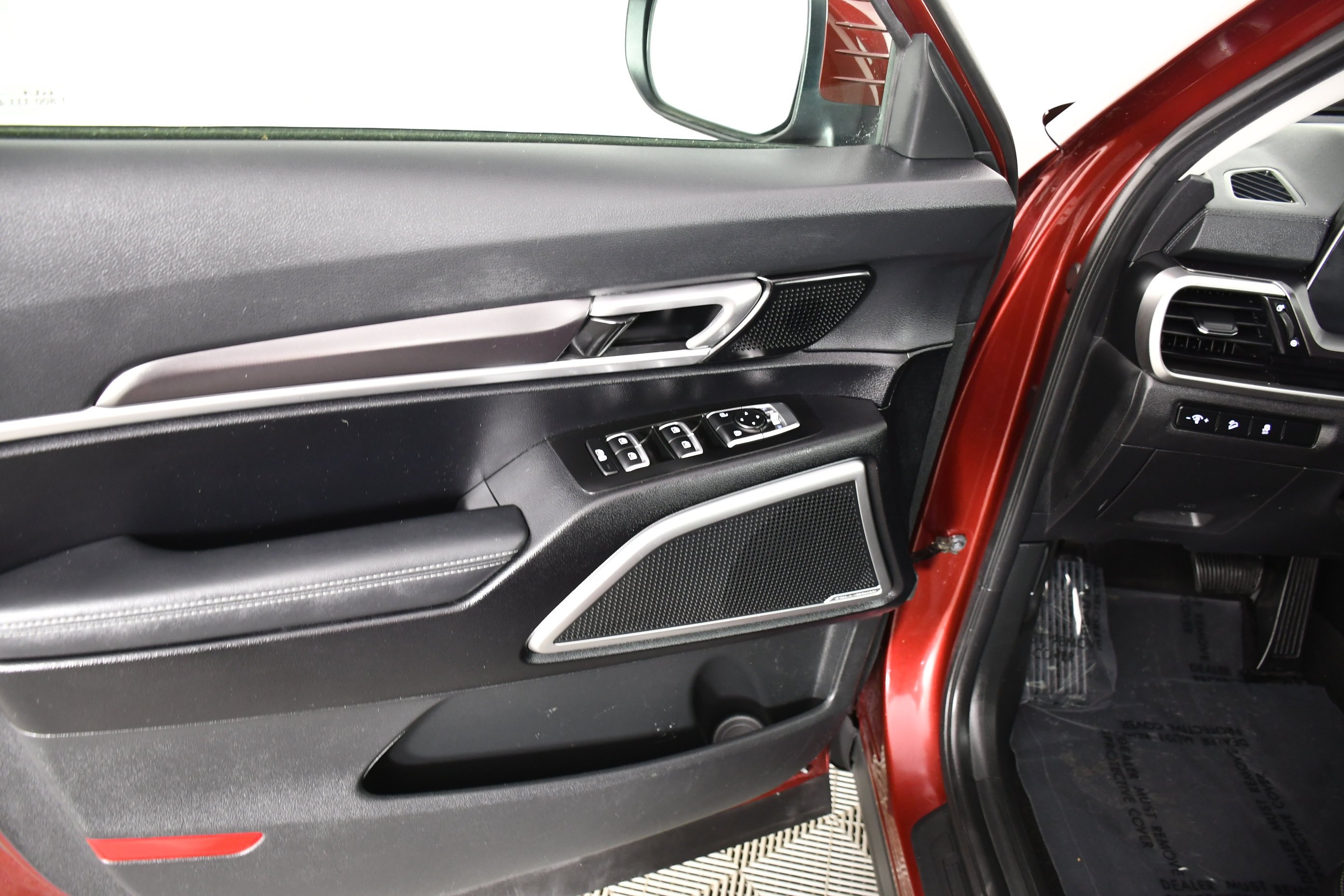 Used 2023 Dawning Red Kia S image 35