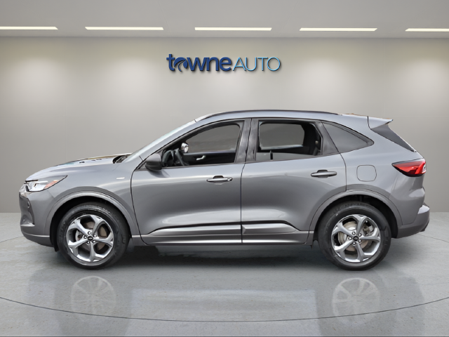 Used 2023 Gray Ford ST-Line image 4