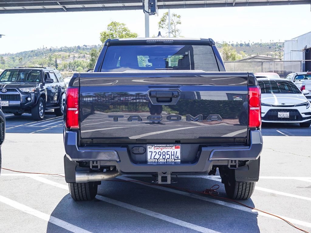 Used 2025  Toyota SR5 image 5