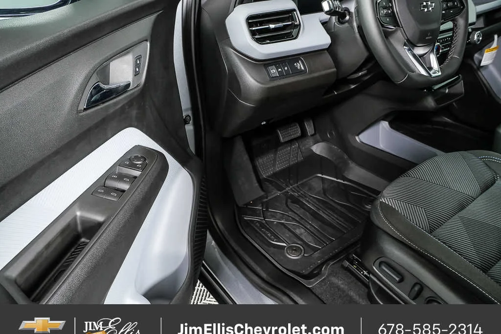 2027 Chevrolet Bolt LT - Photo 7