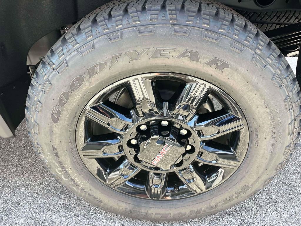 2026 GMC Sierra 2500HD AT4 - Photo 12