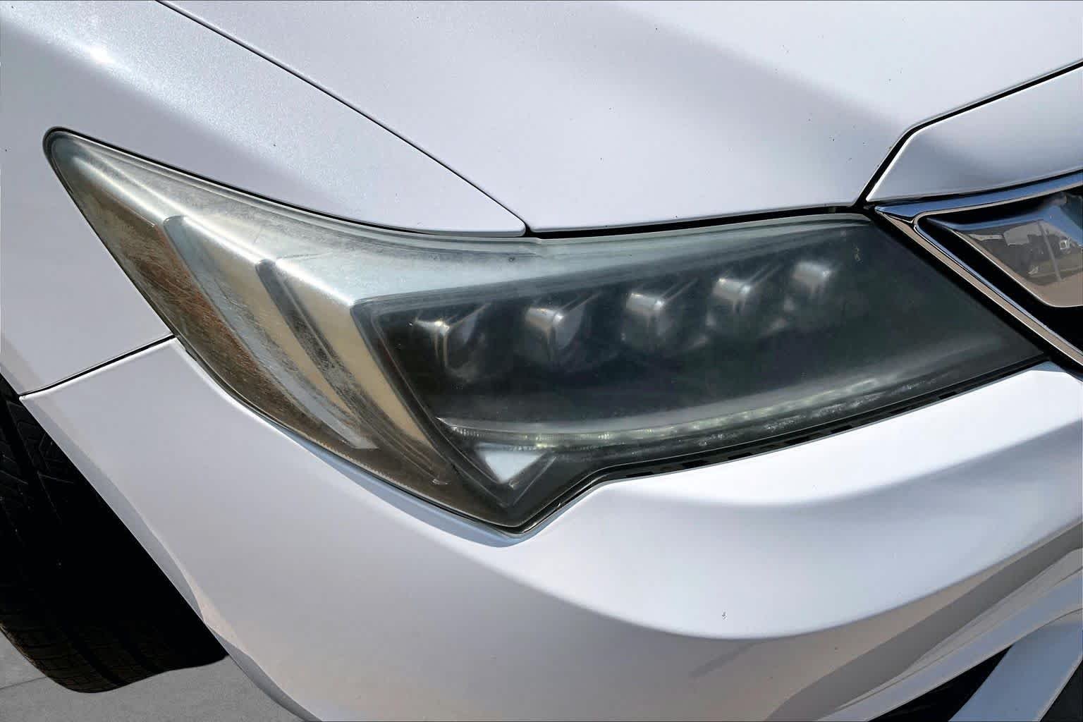 Used 2017 Bellanova White Pearl Acura w/Premium Pkg image 27