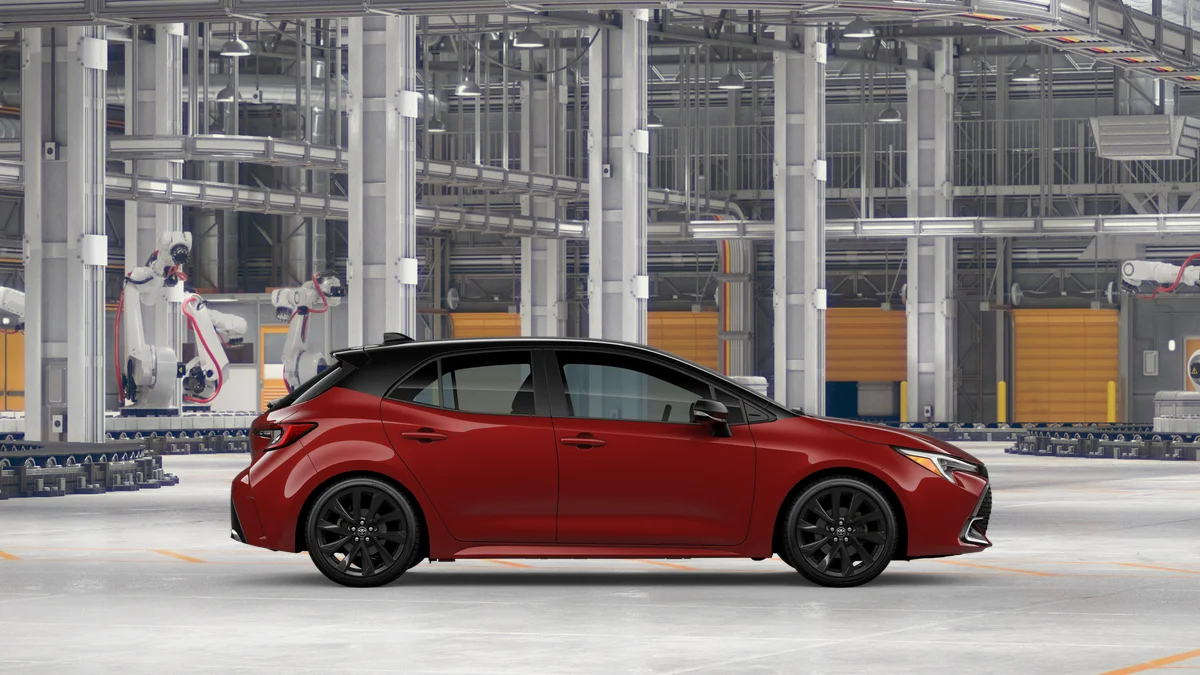 New 2026 Finish Line Red with Midnight Black Metallic roof Toyota XSE image 12