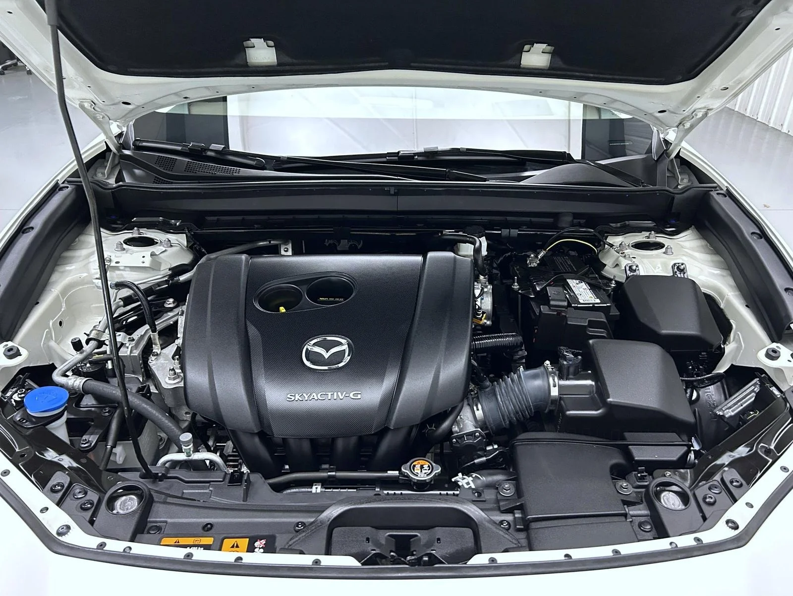 Used 2020 White Mazda Premium image 24