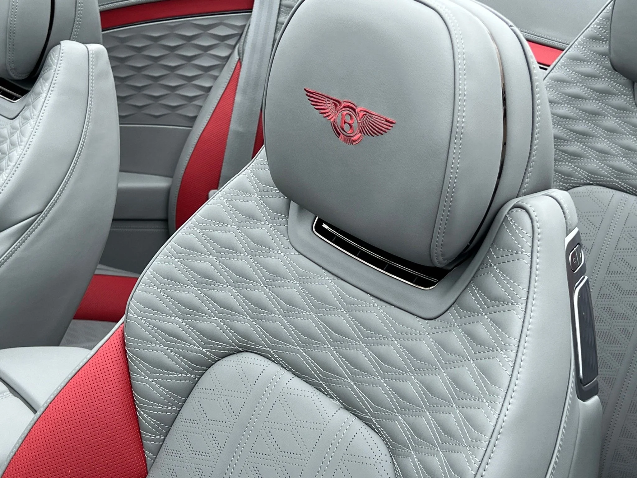 New 2026 Gray Bentley  image 33