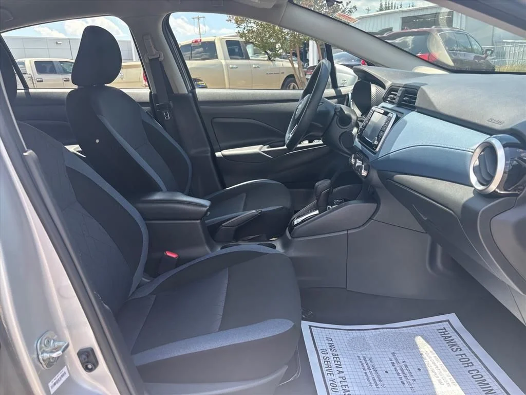 Used 2025 Silver Nissan 1.6 SV image 14