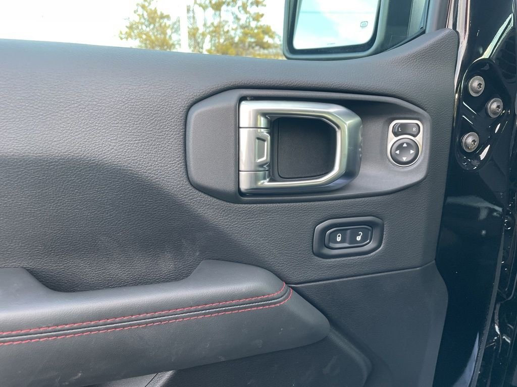 New 2026 Black Clear-Coat Exterior Paint Jeep Rubicon X image 17