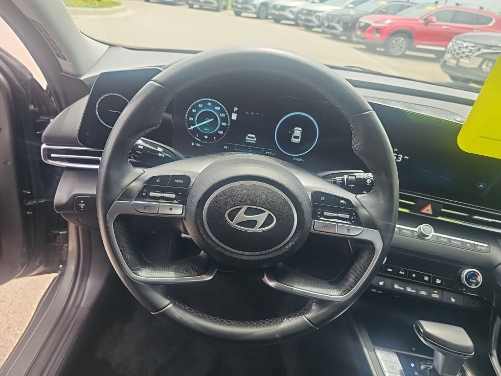 2024 Hyundai Elantra SEL - Photo 16