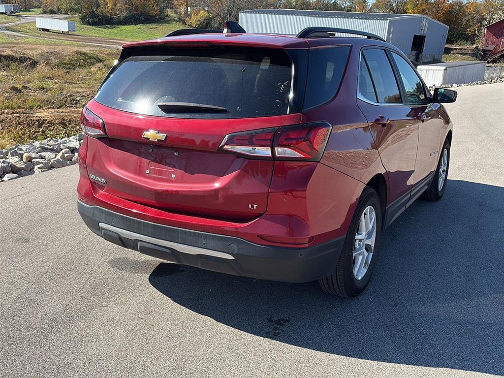 2023 Chevrolet Equinox LT photo 3