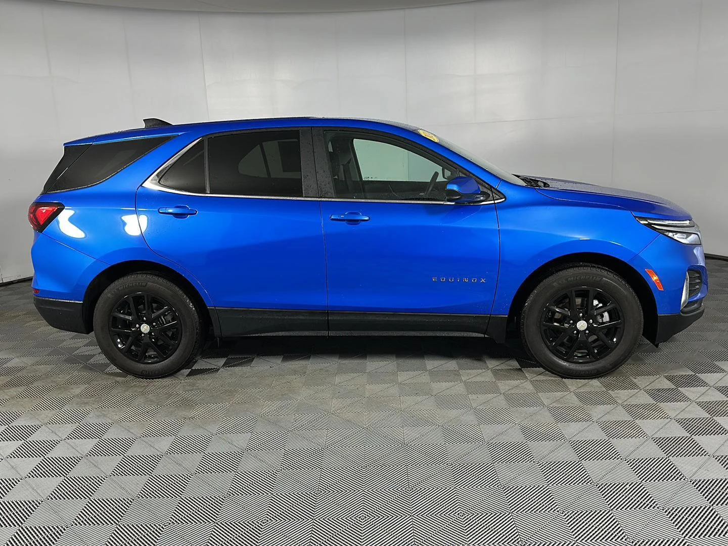 Used 2024 Riptide Blue Chevrolet LT image 8